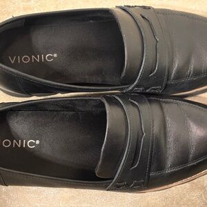 VIONIC Women's Vionic Cheryl II Black Leather Loafers 9 1/2 W EUC